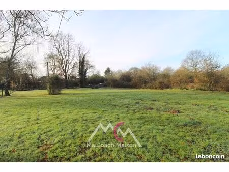 terrain 790 m² guenrouet