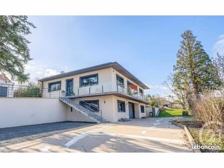 maison 6 pièces 178 m²