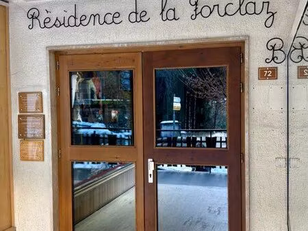 appartement de charme au cœur du grand-bornand – vue aravis