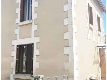 maison ancienne 3 pièces terce