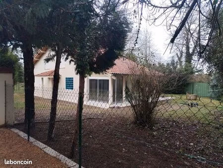 maison individuelle f4 terrain clôturé