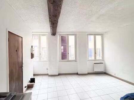 studio 2 pièces 24 m²
