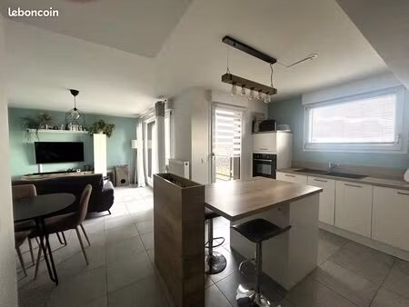 appartement 3 pièces 64 m²