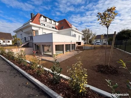 t3 de 120 m2 à aménager (pàd)