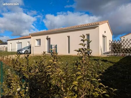 maison de plain-pied récente – 75 m²