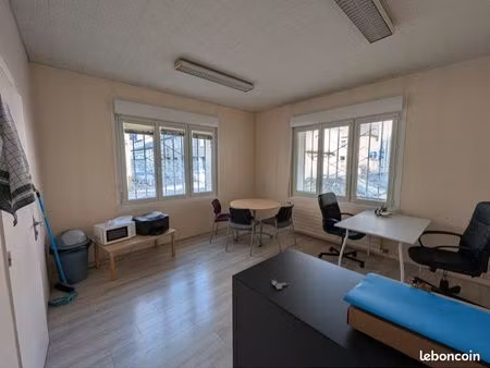 à louer – cabinet/bureau de 18 m² en centre-ville – 360 cc