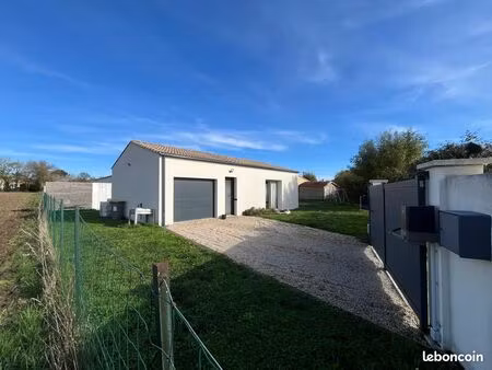 maison récente plain-pied niort