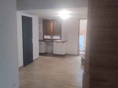 appartement t2 + mezzanine a louer