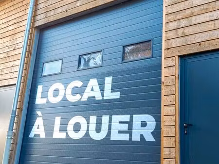 locaux pro ossature bois avec mezzanine