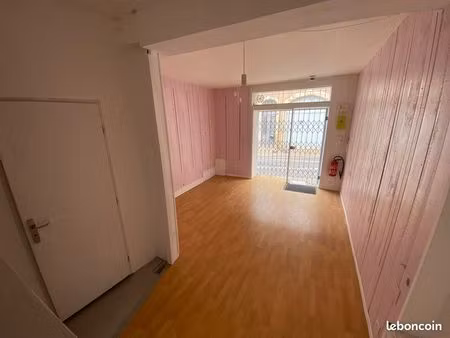 local commercial centre-ville