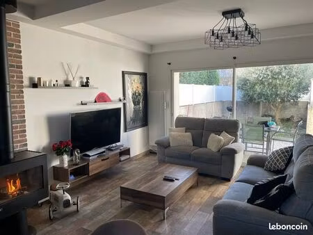 maison familiale 4 chambres – quartier calme et proche de toutes commodités