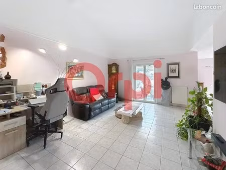 villa 4 pièces 108 m²