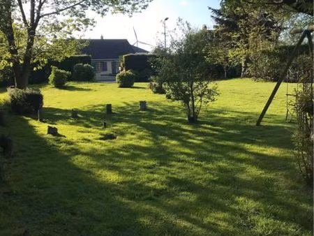 vend terrain (petit chalet existant)