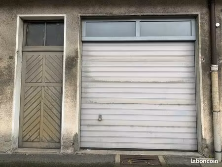 grand garage centre cluses 24 m2