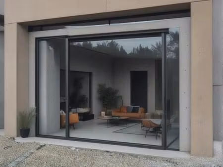 local commercial 83 m²