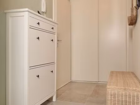 f1 meublé entièrement refait à neuf