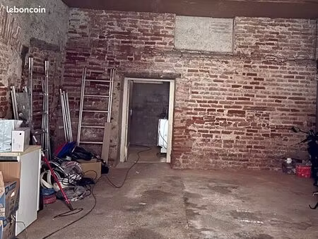 garage centre ville 45m²