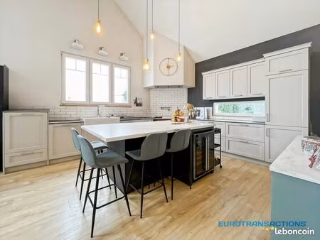 maison 5 pièces 168 m²