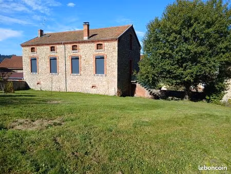 ancienne maison à très fort potentiel à cunlhat 63590