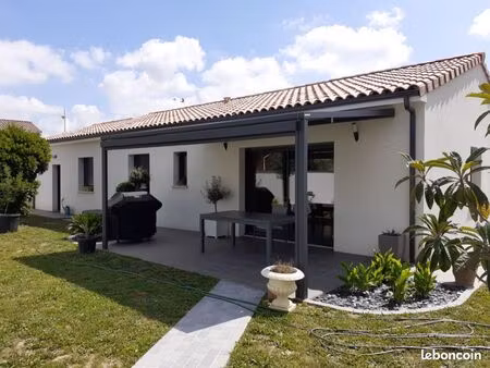 villa 4 pièces 100 m²