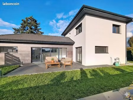 villa contemporaine de 2019 centre ville