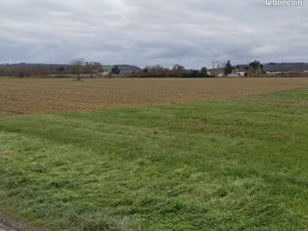 terrain 440 m² lagrave