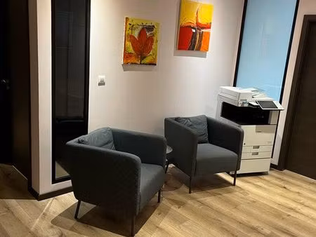 bureau individuel meublé 17 5 m2 dans centre d’affaires  à deux minutes à pieds de la gare