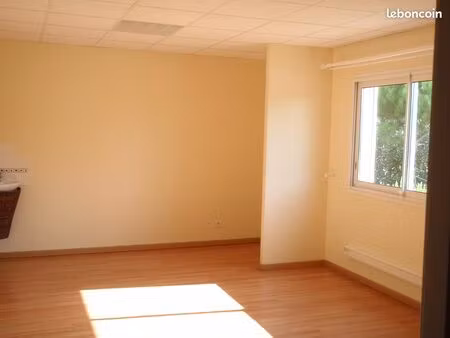 local au sein d'un cabinet multidisciplinaire