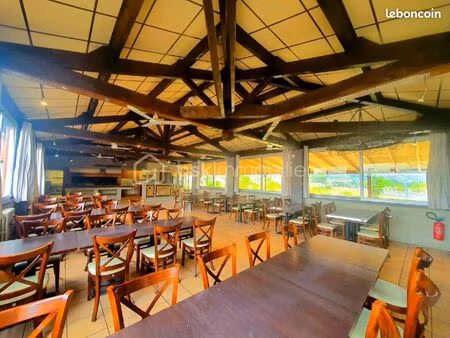 local restaurant 229 m²