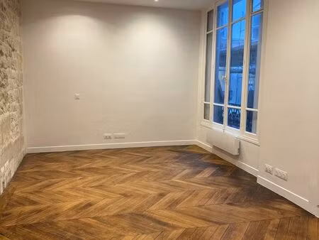 local commercial 34 m² paris