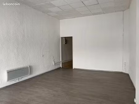 local commercial 48 m²