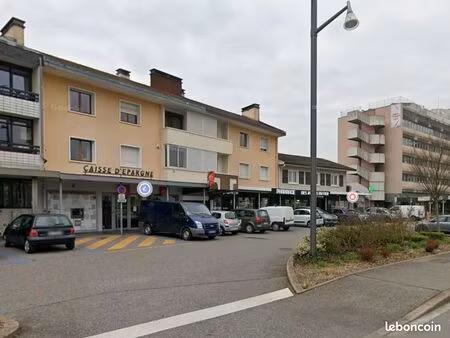 immeuble mixte – local commercial + 2 appartements – meythet (74)