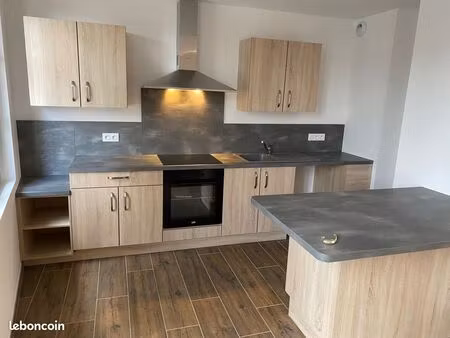 appartement 95m² avec balcon et terrasse