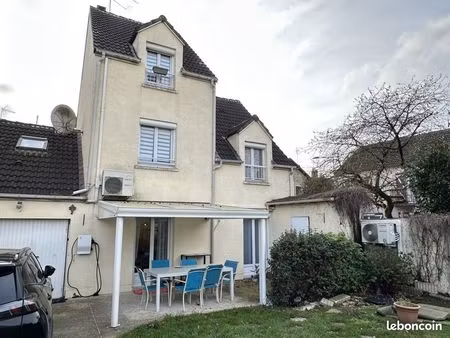 maison 6 pièces 109 m²