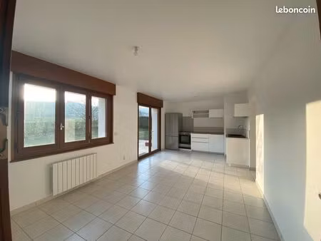 loue f2 - excellent etat - terrasse et jardin