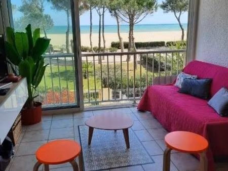 studio une pièce à l'année