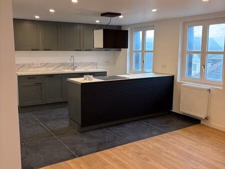 f4 - 3 chambres - rénové - 900