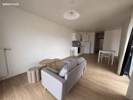 appartement 3 pièces 81 m²