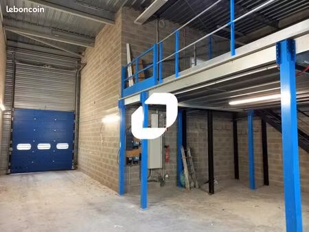 local bureaux 204 m²