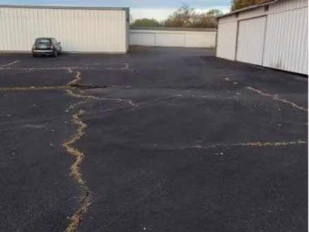 local professionnel 4300 m2