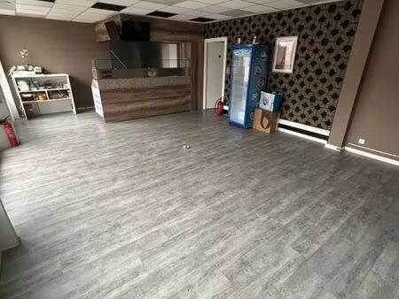 local commercial 55 m²
