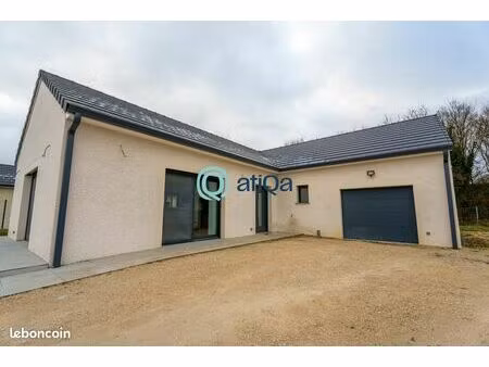 propriété 4 pièces 111 m²