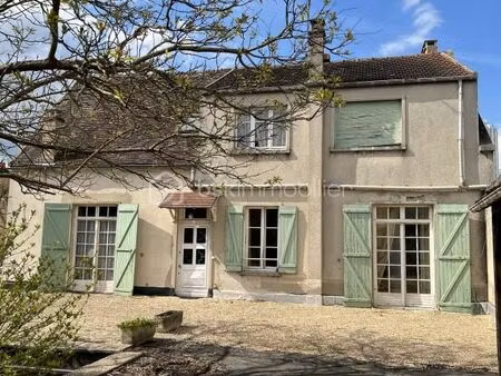 maison 7 pièces 180 m²