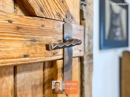 maison 9 pièces 320 m²