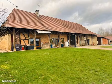 ferme 5 pièces 160 m²