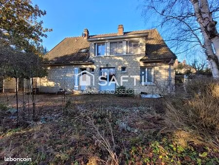 maison 10 pièces 220 m²