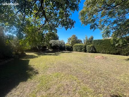 terrain a batir 500m² aubignan
