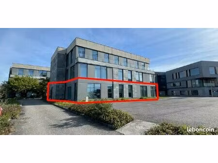 bureaux / locaux professions medicales – rdc – 375 m² intégralement aménagés divisibles – 