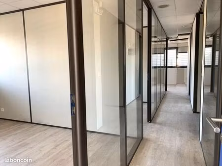 ensemble de bureaux a perpignan