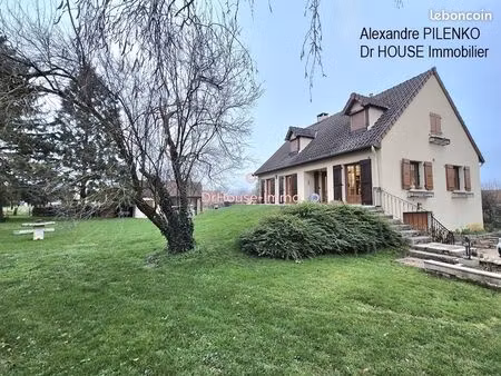 maison 7 pièces 151 m²